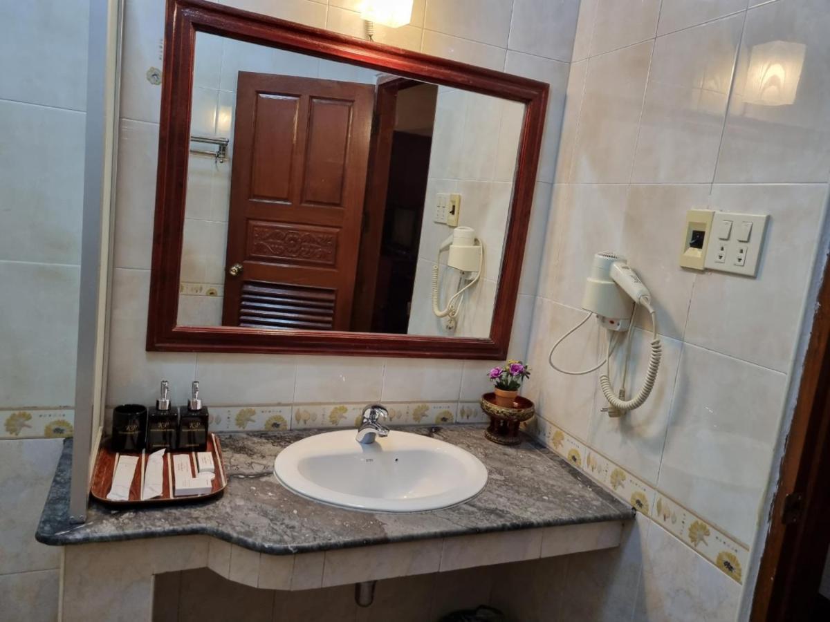 Khampiane1 Hotel Ban Nongdouang Экстерьер фото